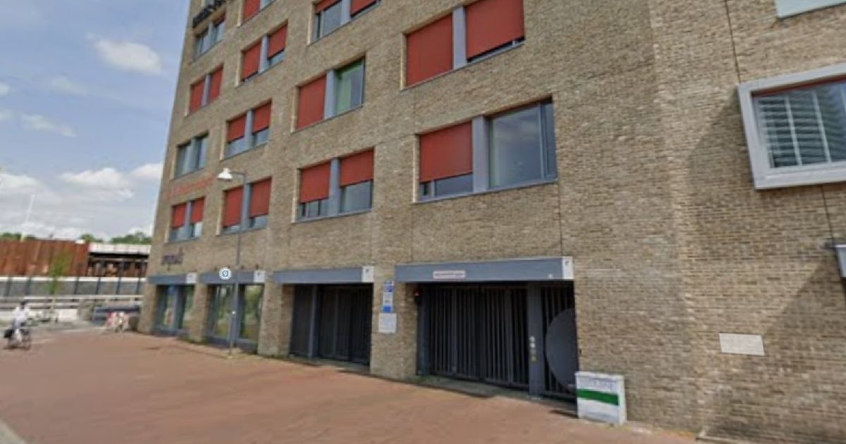 Bewoners De Frontier moeten uitwijken: parkeergarage dicht door 'acuut veiligheidsrisico'