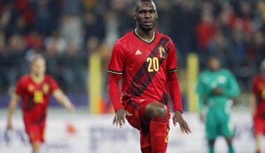 Makelaar Benteke ontkent transfergeruchten
