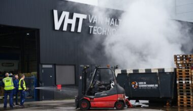 112-nieuws: Auto belandt in droge sloot in Renswoude | Botsing in Amersfoort - RTV Utrecht