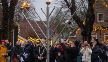Viering Chanoeka in Bourtange gaat door: 'Juist nu willen we licht verspreiden'