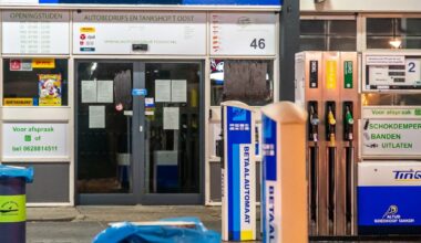 Woning en tankstation Oosterwolde dicht na drugsvondst, eigenaren bepleiten onschuld