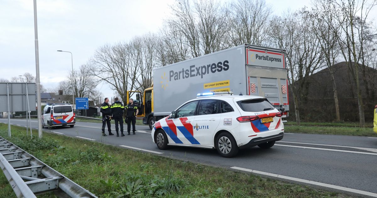 Vrachtwagenchauffeur overvallen met vuurwapen - RTV Utrecht