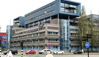 Voormalig VUmc moet deuren sluiten, staat in geheime plannen - Follow the Money