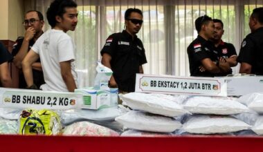 Twee Nederlanders na jaren gevangenschap uitgeleverd door Indonesië