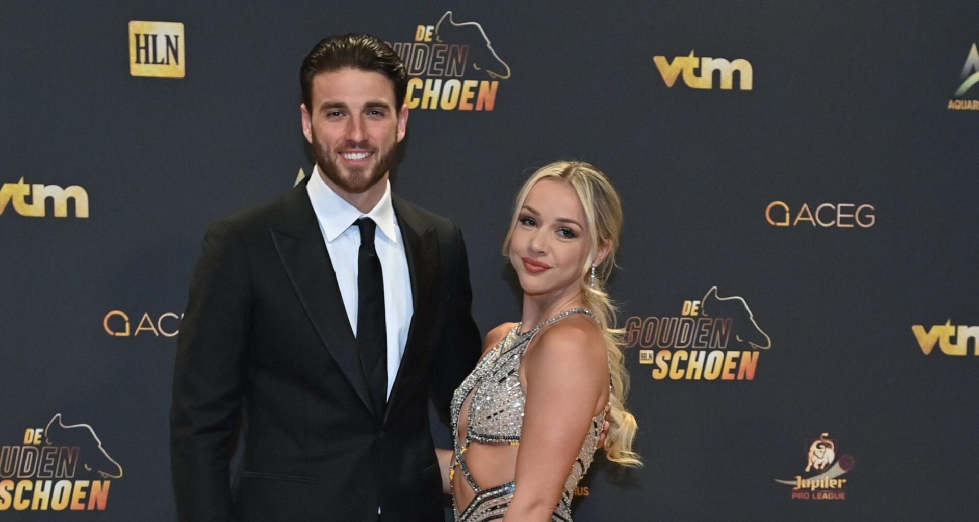 Zangeres Emma Heesters zet punt achter haar relatie.