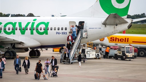 Luchtvaart hoeft minder biobrandstof bij te mengen na druk uit Brussel