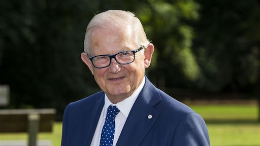 Pieter van Vollenhoven blijkt onbewuste 'superspreader' van neppe dierenvideo's: 'Ik ben gewoon naïef geweest' - RTL.nl