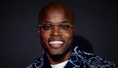 Jandino blikt emotioneel terug op 'eerste keer huilen' om verlies van een man