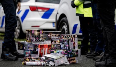 Bijna 30 kilo illegaal vuurwerk gevonden in slaapkamers woning Bergen op Zoom