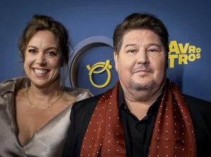 Thumbnail voor Martijn Krabbé deelt mooi werknieuws en mensen reageren massaal: 'Zo gegund!'