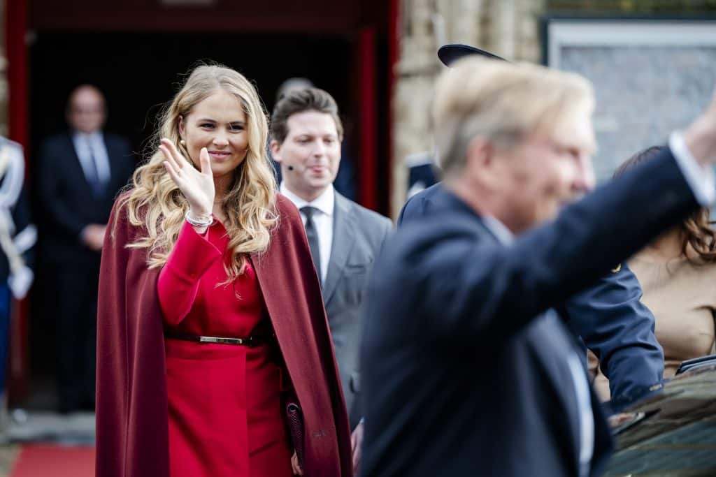 Koning En Prinses Amalia Blikken Met Staten Generaal Terug Op Einde Tweede Wereldoorlog