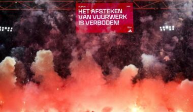 Ajax-FC Groningen liep uit de hand.