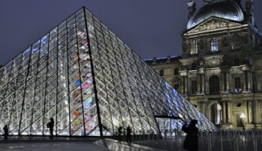 honderden boeken over Egyptische oudheid beschadigd