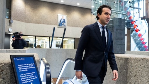 Klaver: 'Nederland koerst af op minderheidskabinet, kiezers belazerd' - RTL.nl