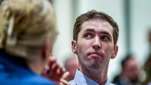 Verdachte van moord op Charlie Kirk voor eerst in rechtbank