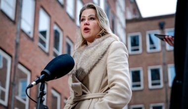 Hoogopgelopen conflict in kabinet om mestregels, Wiersma botst met partijgenoot