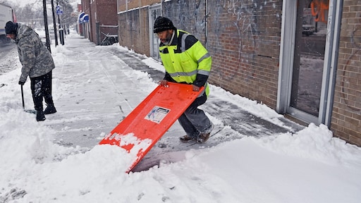Honderden vluchten geschrapt rond New York door sneeuwstorm, ook KLM-vlucht geannuleerd