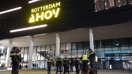 Jongen (15) en man (23) gewond bij steekpartij na concert Broederliefde in Ahoy
