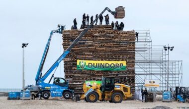 vreugdevuren Scheveningen en Duindorp vervroegd