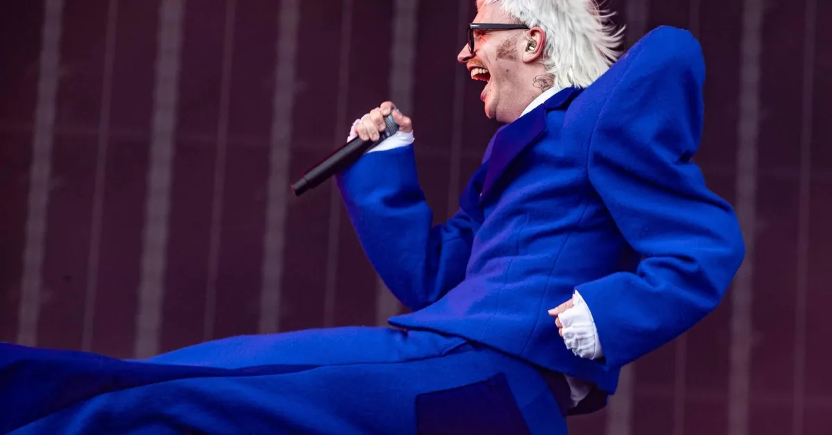 Joost Klein verrast plots: 'Ik heb groot nieuws'