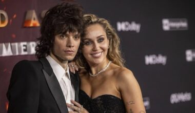 Miley Cyrus verbaasd dat verloving lang geheim bleef