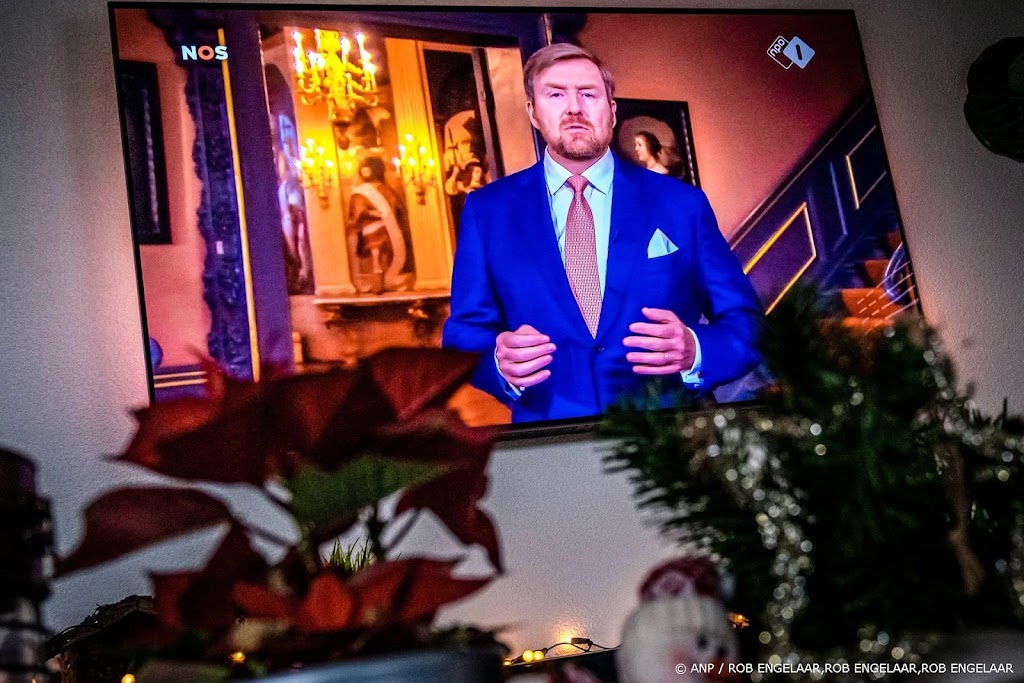 Kersttoespraak koning vanuit vestibule van Paleis Huis ten Bosch