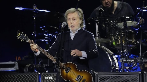 Paul McCartney eert failliet Duits gitaarmerk Höfner: 'Heel verdrietig'