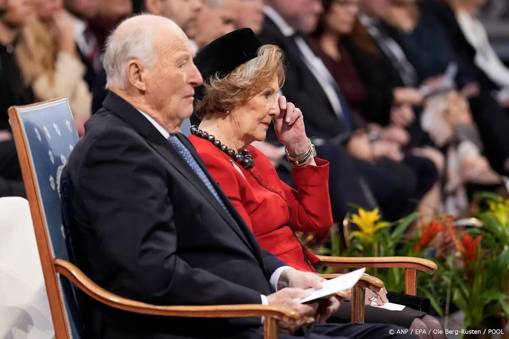 Noors koningspaar bezorgd over gezondheid schoondochter