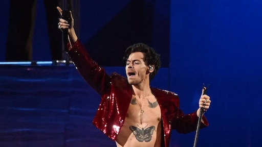 Harry Styles verrast fans met nieuwe video na twee jaar stilte