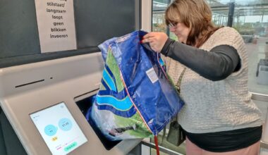 Snel van je blikjes en flessen af: hier in Utrecht staan bulkautomaten voor statiegeld