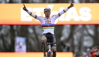 Mathieu van der Poel wint Wereldbeker Namen na spannende strijd