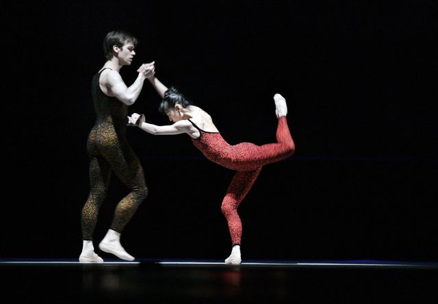 Repetities van een voorstelling van Hans van Manen bij het Nationaal Ballet in 2005.
