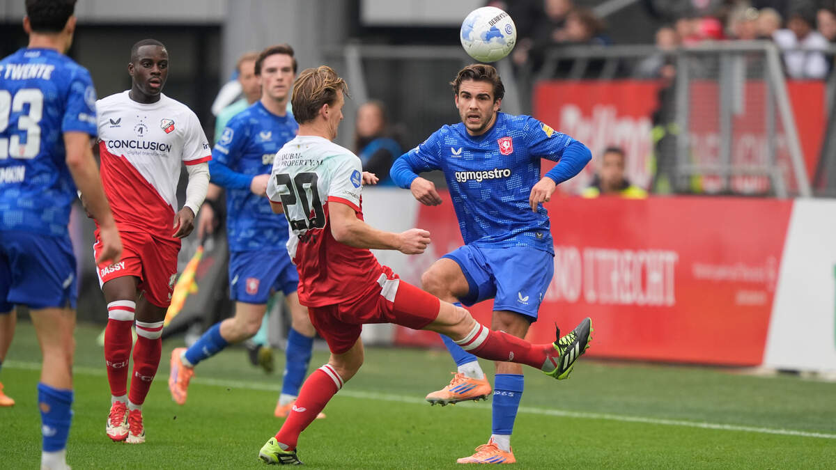 Duel bij FC Utrecht-FC Twente.