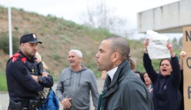 'Dani Alves (42) wil clubeigenaar worden en terugkeren als voetballer'