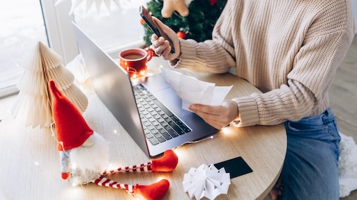 Sinterklaas verliest het van de kerstman in dure decembermaand