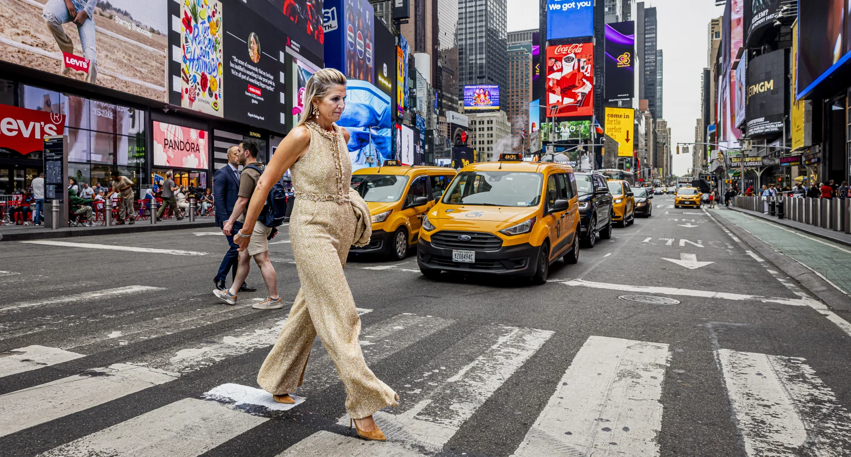 De mooiste outfits van Máxima in 2025 – onze favorieten
