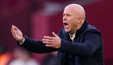 Clubicoon Liverpool geadviseerd 'messen te slijpen' na dramatische reeks Slot