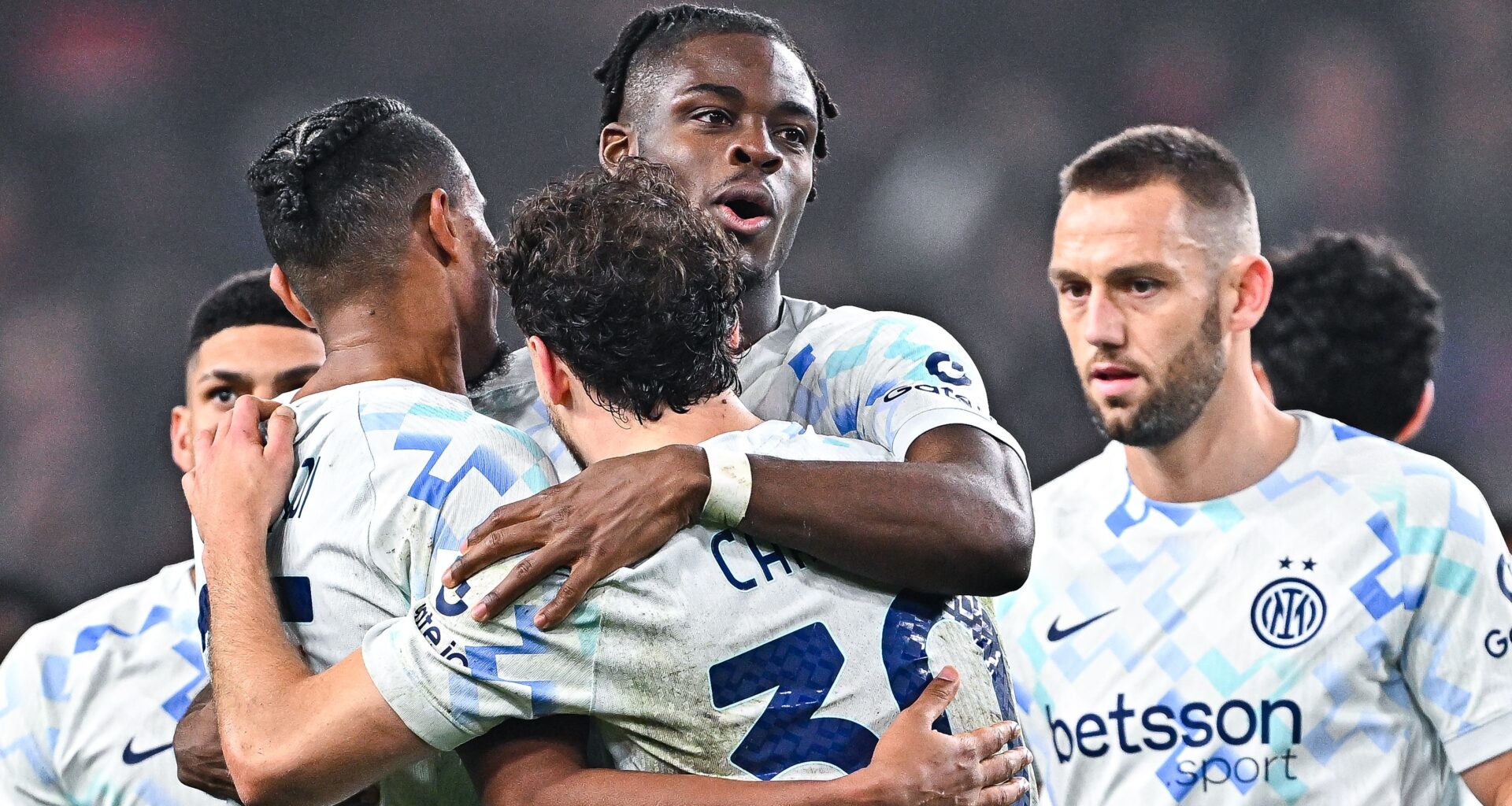 Fantastische pegel van Stefan de Vrij kan Inter niet redden in Supercoppa