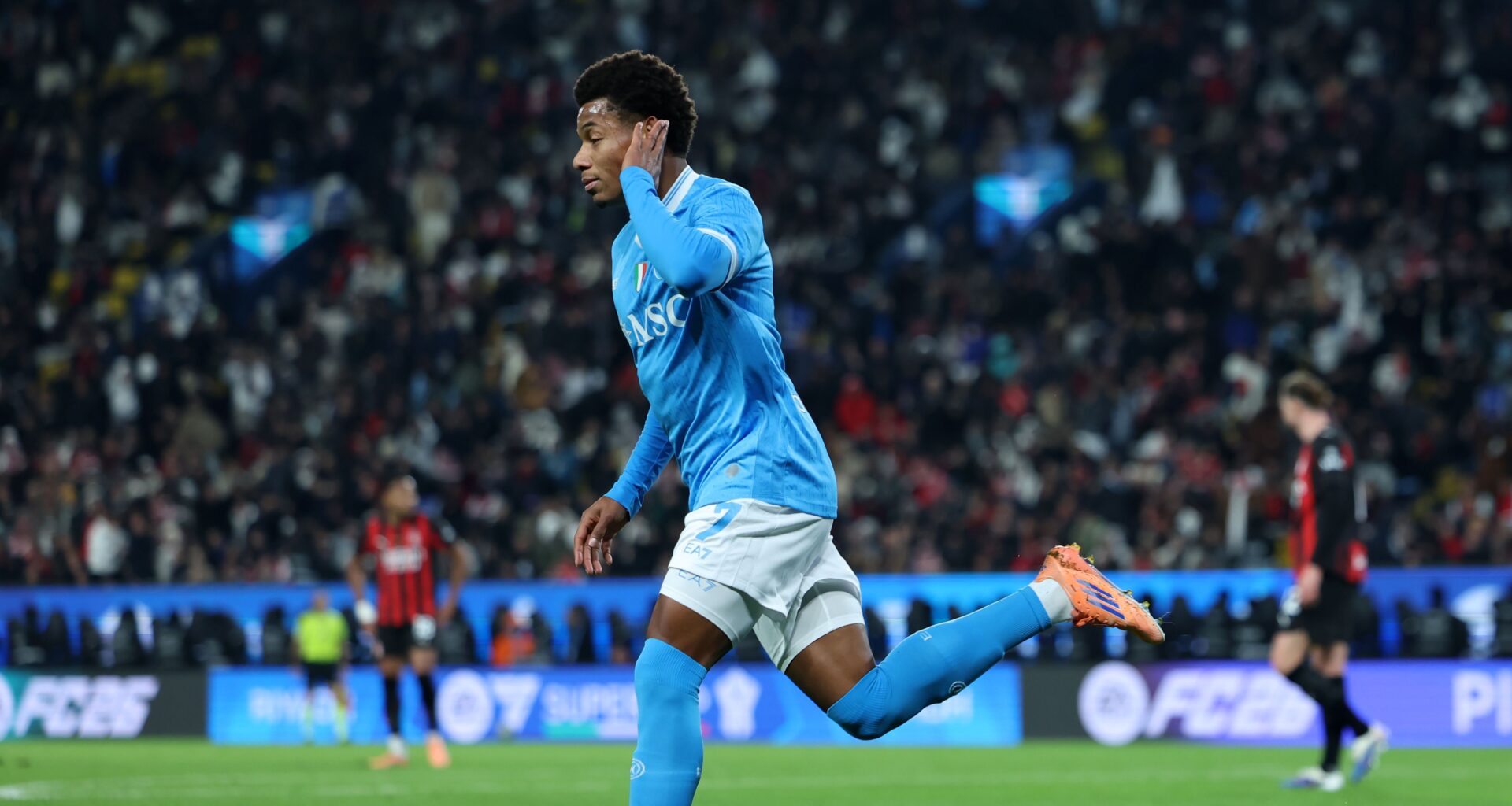 David Neres en Rasmus Højlund schieten Napoli ten koste van AC Milan naar finale Supercoppa