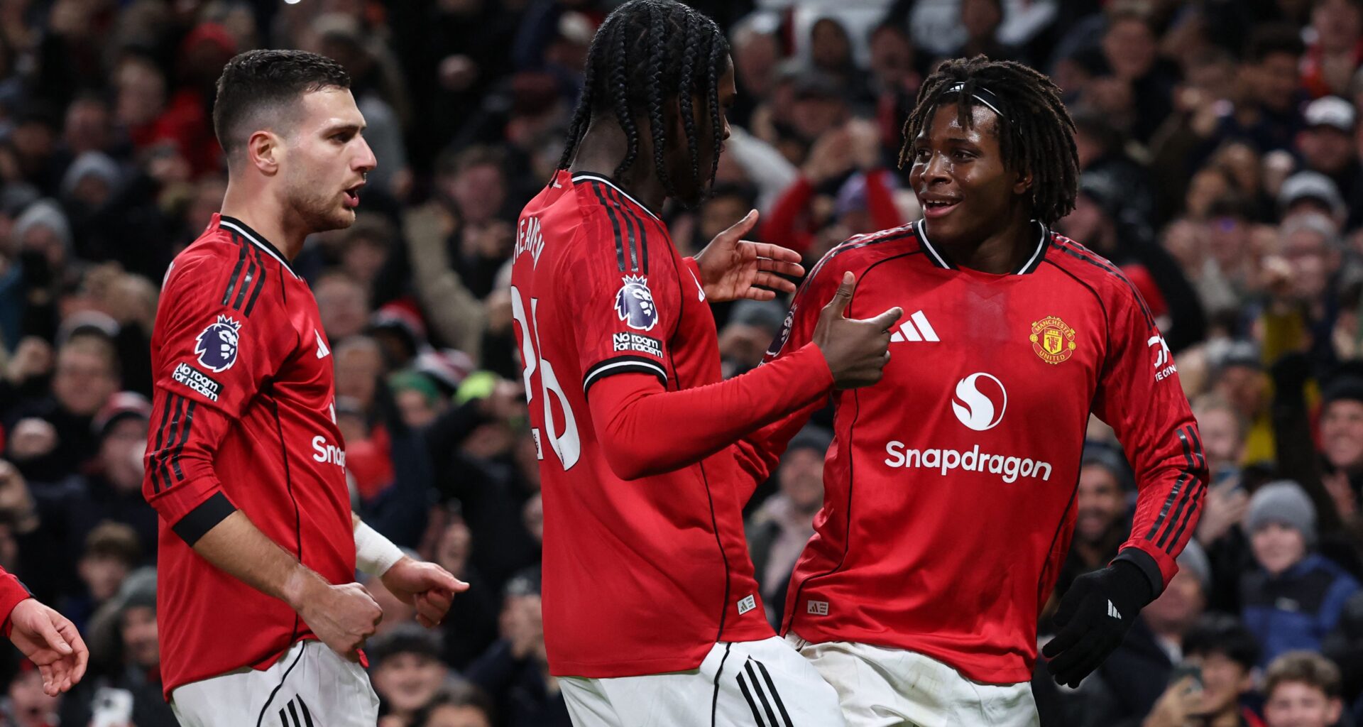 Manchester United verslaat Newcastle United bij rentree Tyrell Malacia