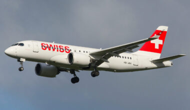 Airbus A220 vast in de sneeuw