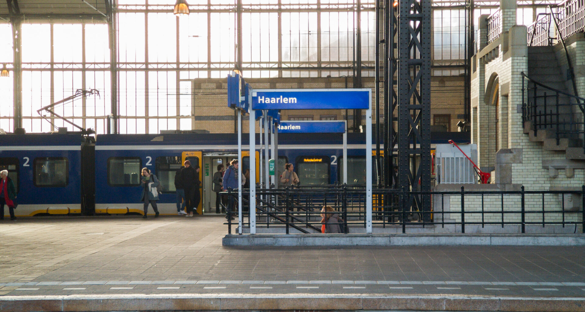 Een twijfelachtige primeur voor Haarlem, de stad waar de spoorvernieuwing nu vastloopt