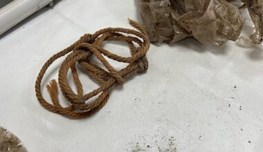 identificatie van lichamen uit massagraven enorme klus