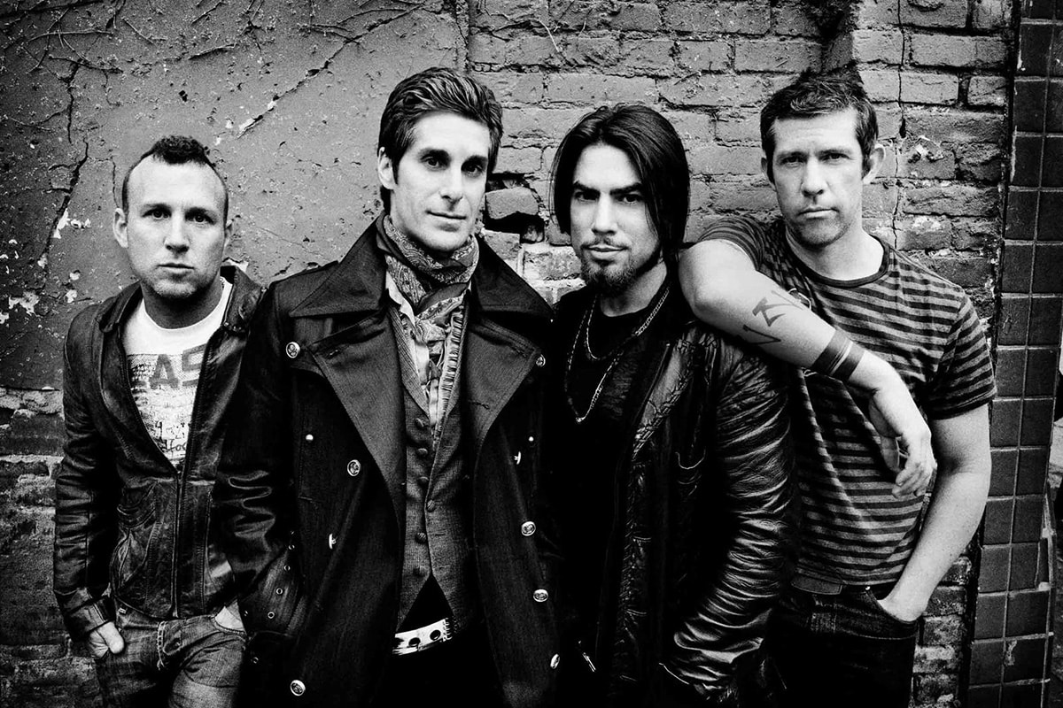 Jane’s Addiction stopt er definitief mee na knokpartij op podium