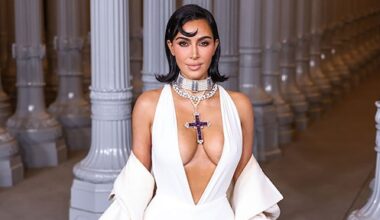 Kim Kardashian bekritiseerd om kerstcadeau door dierenrechtenorganisatie