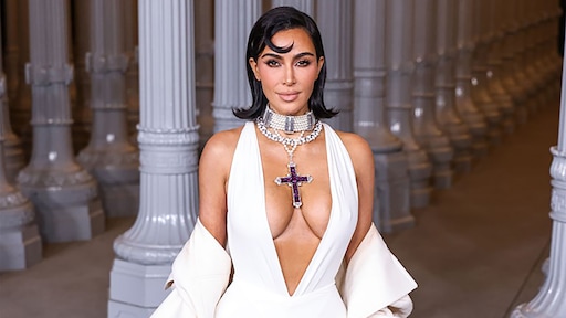 Kim Kardashian bekritiseerd om kerstcadeau door dierenrechtenorganisatie