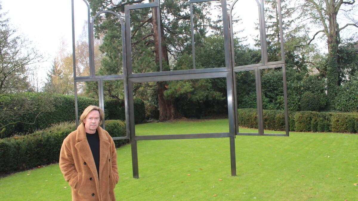 Kunstenaar Kris Martin stelt tentoon in Huize Reyniers: “Elke keer probeer ik mezelf opnieuw uit te vinden”