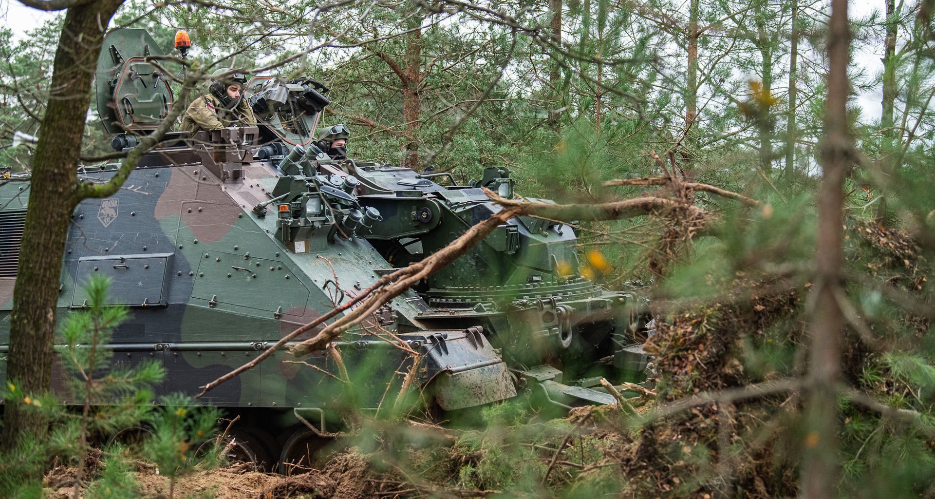 Militaire oefening op de Weerterheide