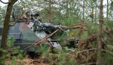 Militaire oefening op de Weerterheide