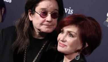 Ozzy Osbourne wilde dat Sharon hem stevig vasthield kort voor overlijden: 'Geef me een kus'